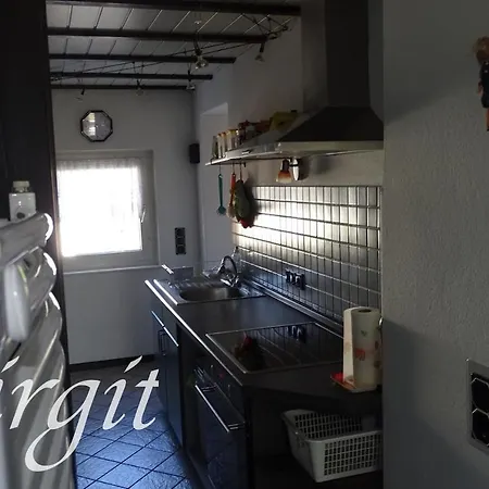 Gaestehaus Streich Refrath, *