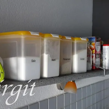 Apartment Gaestehaus Streich Refrath, *